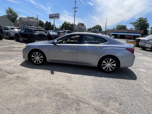 Used 2016 Acura TLX w/ Technology Package FWD image 5