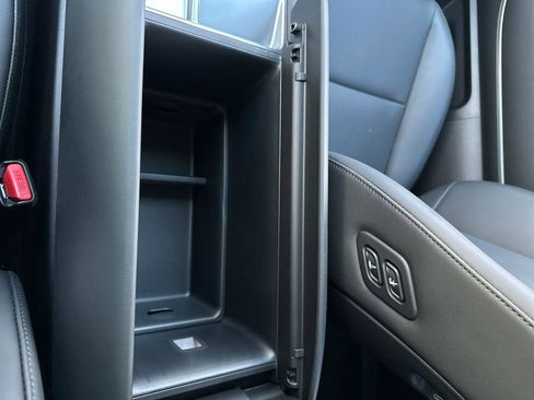 New 2026 Hyundai Ioniq 9 SEL image 18