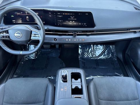 Used 2024 Nissan Ariya AWD image 12