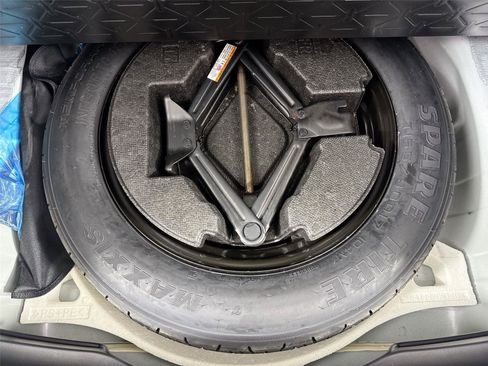 Certified 2024 Toyota RAV4 LE AWD/4WD image 35