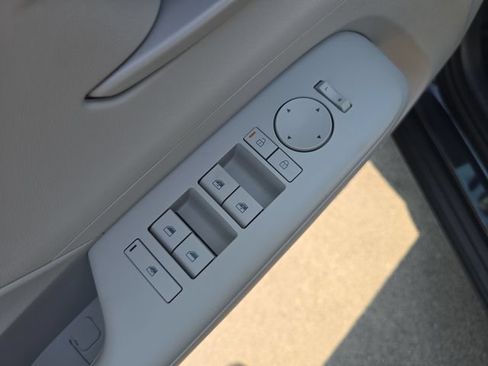 New 2026 Hyundai Kona SEL Sport AWD/4WD image 11