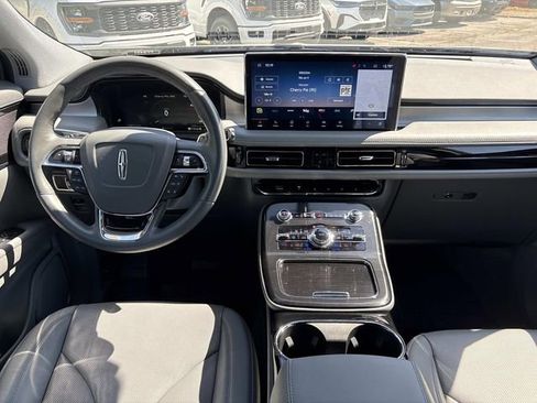 Certified 2023 Lincoln Nautilus Reserve AWD/4WD image 16