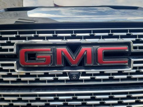 Certified 2020 GMC Sierra 2500 Denali w/ Denali Ultimate Package AWD/4WD image 31