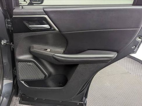 Used 2025 Mitsubishi Outlander SE AWD/4WD image 22