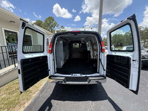 Used 2025 GMC Savana 2500 w/ Driver Convenience Package RWD image 26