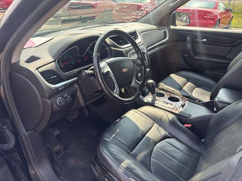 Used 2017 Chevrolet Traverse Premier FWD image 9