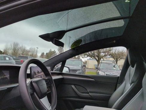 Used 2024 Tesla Model X AWD/4WD image 22