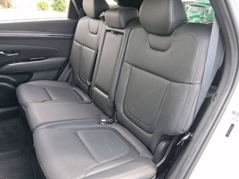 Used 2023 Hyundai Tucson Limited FWD image 12