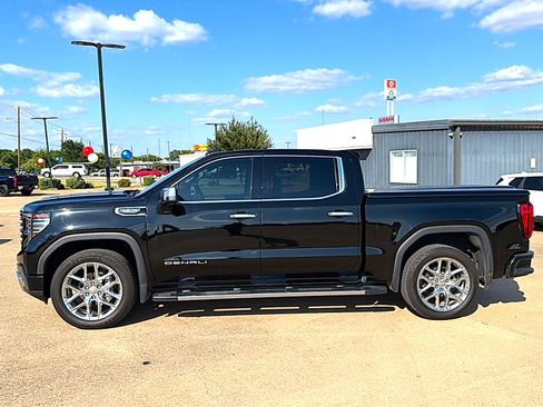Used 2023 GMC Sierra 1500 Denali AWD/4WD image 2