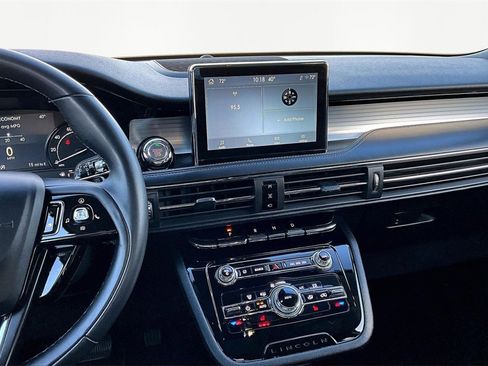 Used 2022 Lincoln Corsair FWD image 6