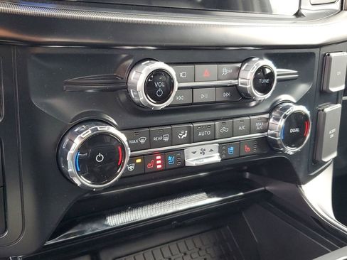 New 2025 Ford F150 Platinum w/ FX4 Off-Road Package image 25