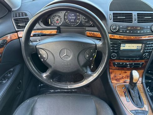 Used 2003 Mercedes-Benz E 500 Sedan image 26