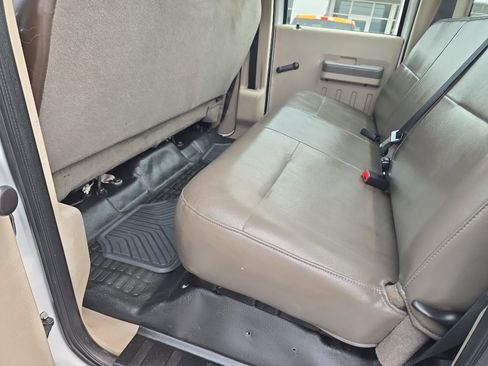 Used 2009 Ford F250 XL AWD/4WD image 17