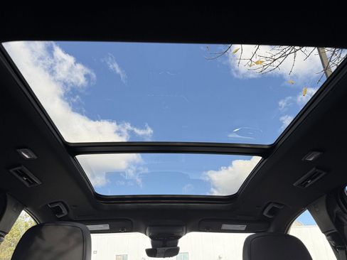 New 2026 GMC Acadia AT4 w/ Super Cruise Package AWD/4WD image 32