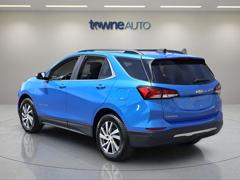 Used 2024 Chevrolet Equinox LT AWD/4WD image 3