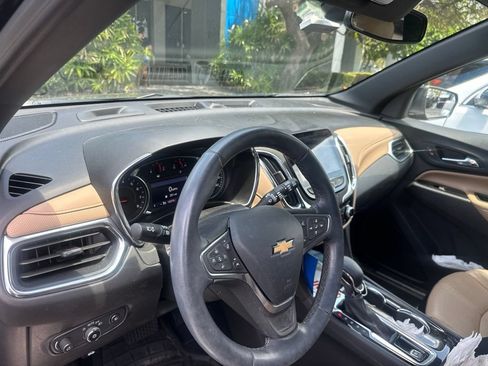 Used 2023 Chevrolet Equinox Premier FWD image 8