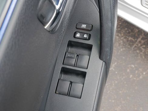 Used 2017 Toyota Corolla SE w/ SE Premium Package image 20