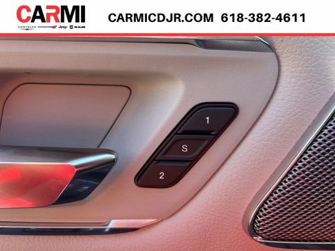 New 2026 RAM 1500 Laramie AWD/4WD image 19