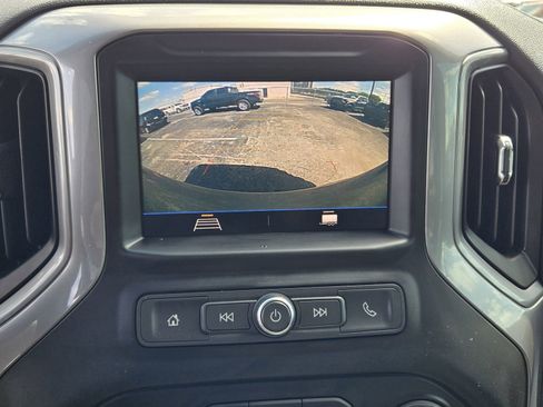 Used 2020 Chevrolet Silverado 1500 Custom w/ Custom Value Package image 16