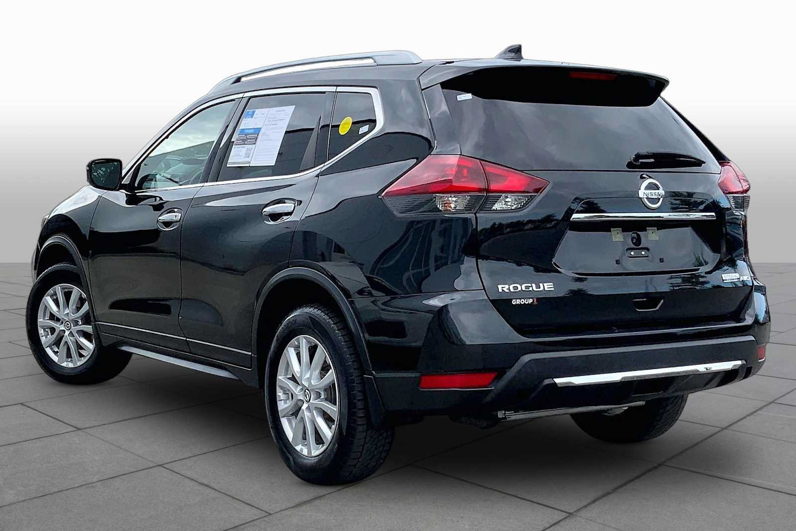 Used 2020 Nissan Rogue S w/ Special Edition Package AWD/4WD image 11