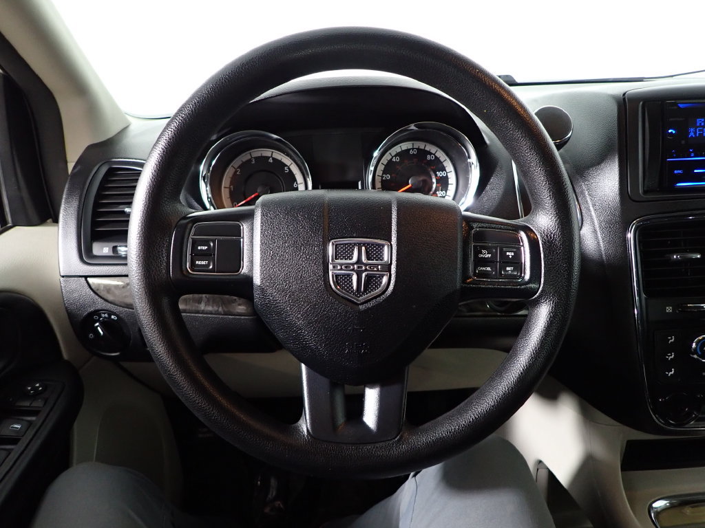 Used 2015 Dodge Grand Caravan SXT FWD image 24