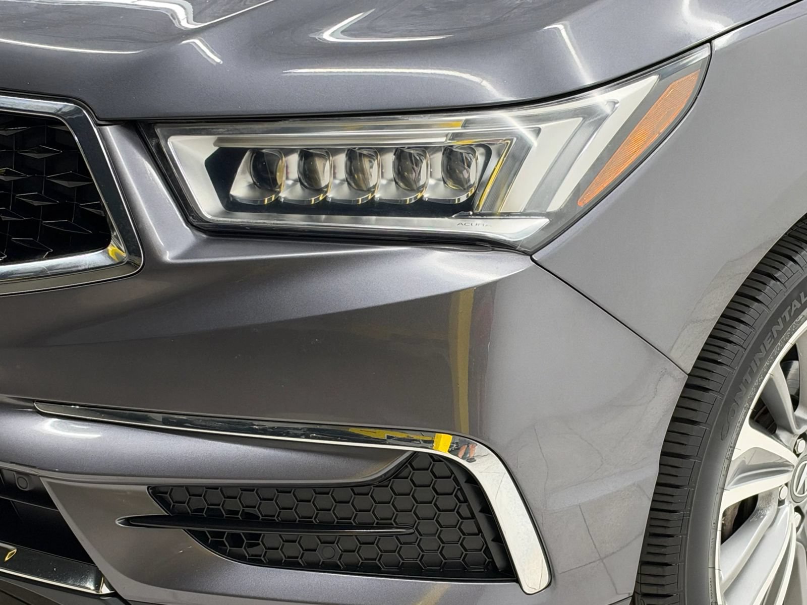 Used 2017 Acura MDX w/ Tech & Entertainment Pkg AWD/4WD image 4