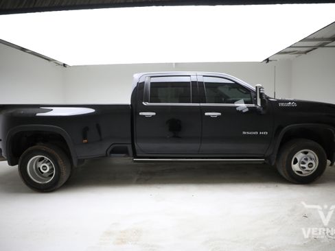 Used 2023 Chevrolet Silverado 3500 High Country w/ LPO, Hitch Package image 5