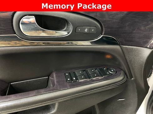 Used 2016 Buick Enclave Leather w/ Trailering Package FWD image 8