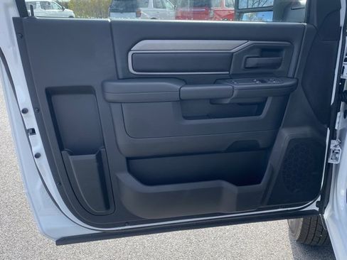 New 2026 RAM 3500 Tradesman w/ Chrome Appearance Group image 11