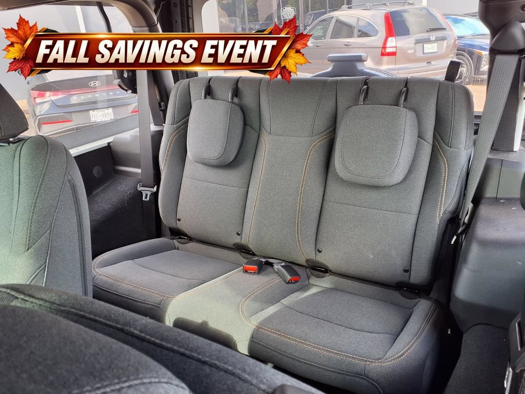 Used 2025 Jeep Wrangler Sport AWD/4WD image 11