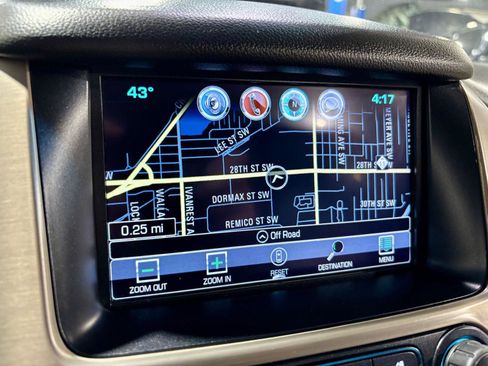 Used 2019 GMC Yukon XL Denali image 4