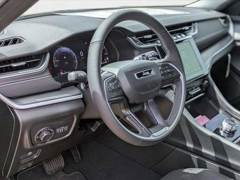 New 2025 Jeep Grand Cherokee L Laredo w/ Luxury Tech Group I image 3