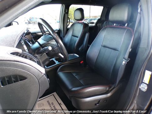 Used 2019 Dodge Grand Caravan GT FWD image 16