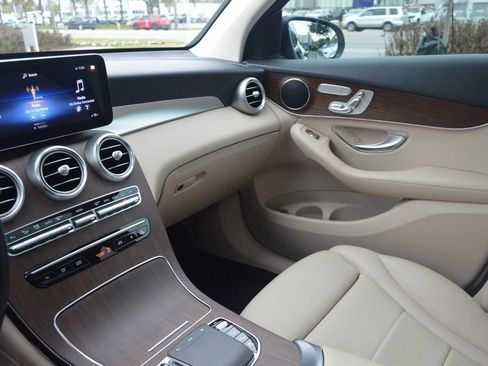 Certified 2022 Mercedes-Benz GLC 300 4MATIC image 21