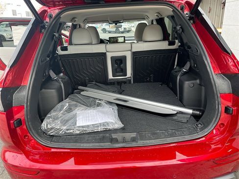 New 2025 Mitsubishi Outlander SE image 29