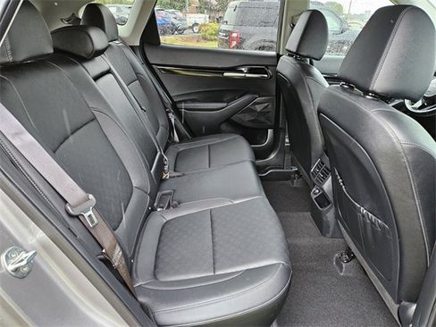 Used 2022 Kia Seltos EX image 15