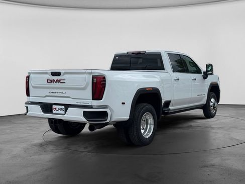 New 2026 GMC Sierra 3500 Denali w/ Denali Reserve Package AWD/4WD image 7