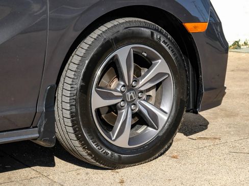 Used 2018 Honda Odyssey Touring image 52