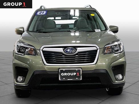 Used 2021 Subaru Forester Premium AWD/4WD image 4