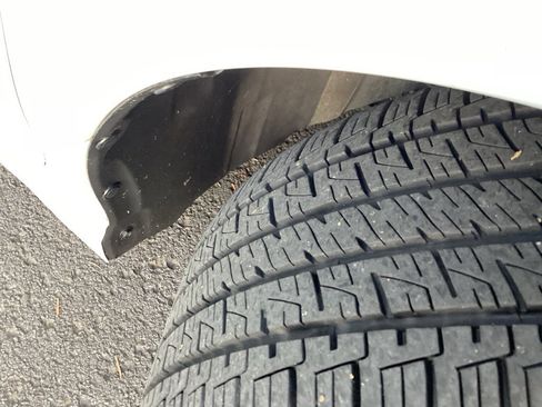 Used 2021 Toyota Camry XSE image 9