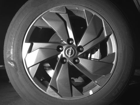 Used 2025 Nissan Rogue SV image 13