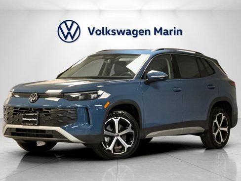 New 2026 Volkswagen Tiguan SE image 1