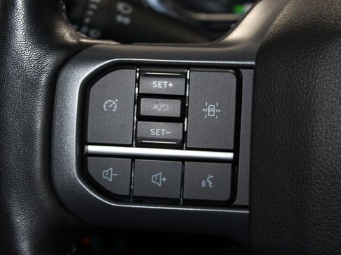 Used 2023 Ford F150 Lariat AWD/4WD image 36