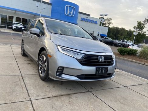 Used 2021 Honda Odyssey EX-L image 2