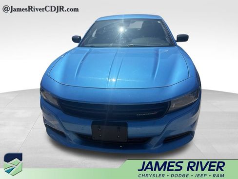 Used 2023 Dodge Charger SXT RWD image 3