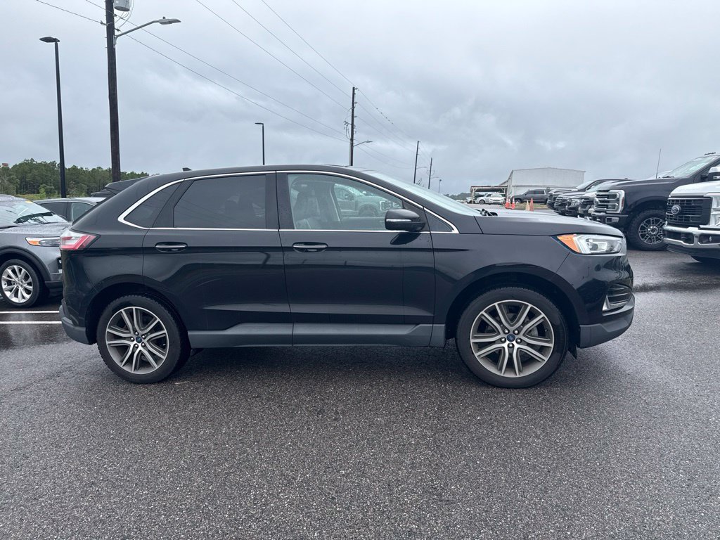 Used 2020 Ford Edge Titanium FWD image 1