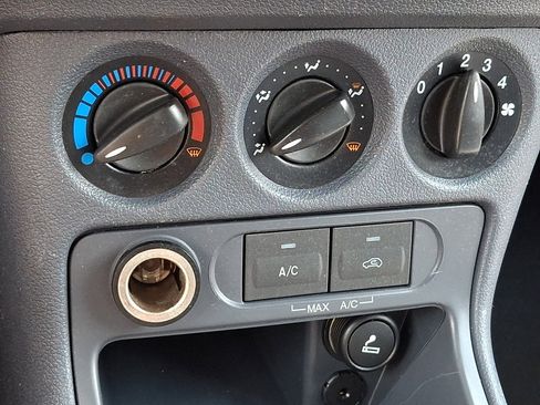 Used 2013 Ford Transit Connect XL FWD image 23