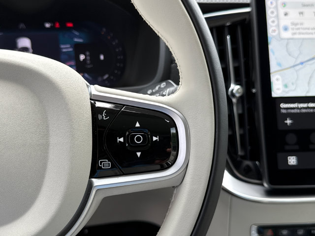 Certified 2026 Volvo XC90 B6 Ultra AWD/4WD image 13