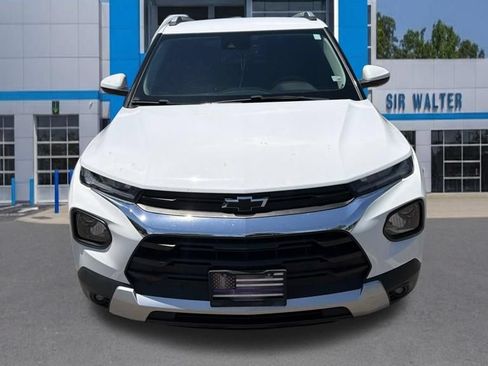 Used 2021 Chevrolet TrailBlazer LT w/ Convenience Package FWD image 4