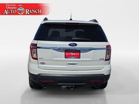 Used 2015 Ford Explorer XLT w/ Equipment Group 202A AWD/4WD image 4